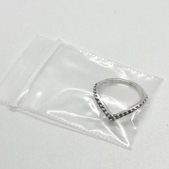 Size 6 Silver Tone Beaded Chevron Ring - Picture 8 of 8